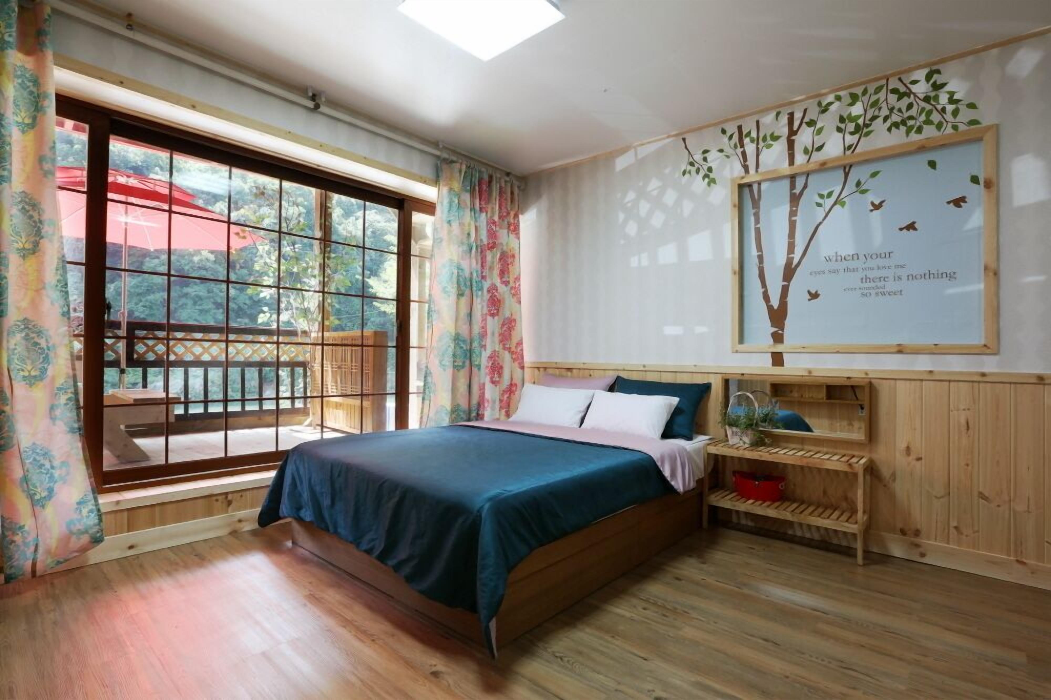 Room (Lavender) | Free WiFi, bed sheets