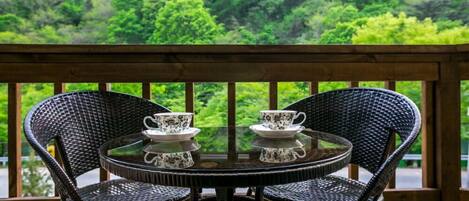 Room (A-Ruby (Spa)) | Free WiFi, bed sheets