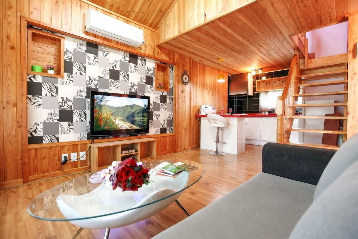 Room (Sanmeoru (Private) | Free WiFi, bed sheets