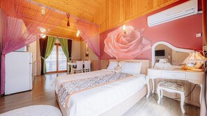 Room (Rose (2nd floor)) | Free WiFi, bed sheets - Lebois Pension (Gapyeong)