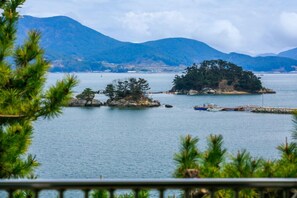 Room - Janggun Pension (Tongyeong)