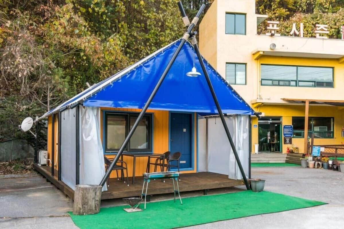 Room (Royal1) | Free WiFi, bed sheets