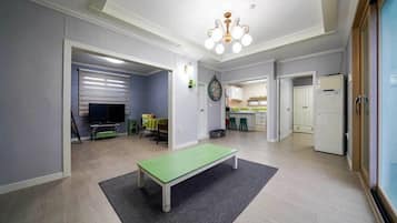 Zimmer (Byuljang (Private)) | Kostenloses WLAN, Bettwäsche