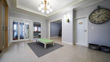 Zimmer (Byuljang (Private)) | Kostenloses WLAN, Bettwäsche