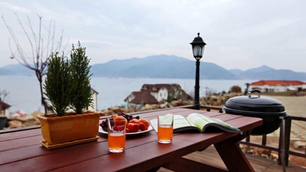 Room (Sea) | WiFi (free), bed sheets - Sea under the sky (Namhae)