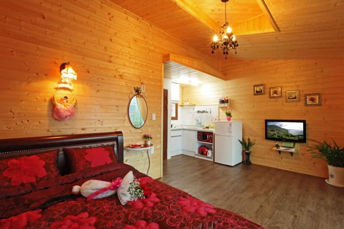 Room (Cloud)