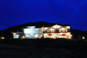 Exterior - Sea under the sky (Namhae)