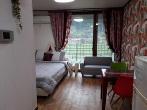 Huone (Maui) | Ilmainen Wi-Fi, vuodevaatteet