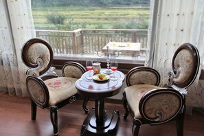 Habitación (dogchae) | Wifi gratis y ropa de cama