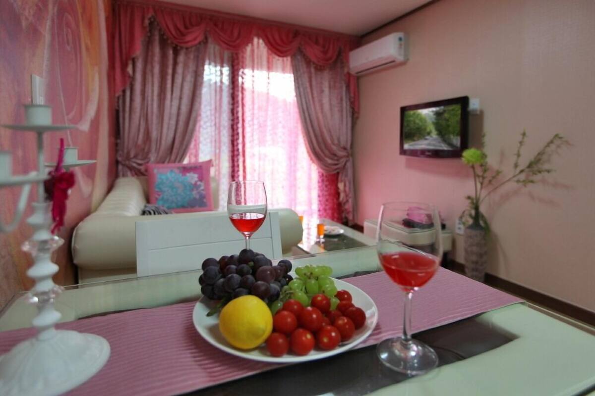 Room (El Nido) | WiFi (free), bed sheets