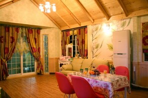 Free WiFi, bed sheets - Supsok pretty pension (Pocheon)