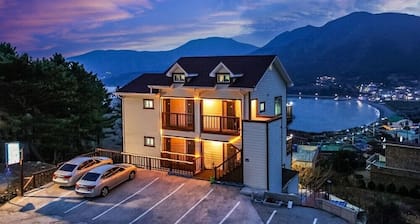 Geoje Cheongsol Pension