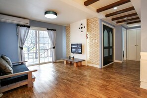 Room (Pureun-achim) | Free WiFi, bed sheets - Solger Pension (Gapyeong)