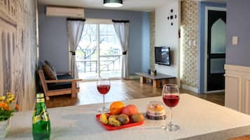 Room (Pureun-achim) | Free WiFi, bed sheets