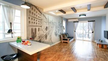 Room (Pureun-achim) | Free WiFi, bed sheets