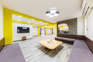 Free WiFi, bed sheets - Solger Pension (Gapyeong)