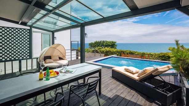 ルーム (Outdoor Pool villa Byulgwan 101) | WiFi (無料)、ベッドシーツ