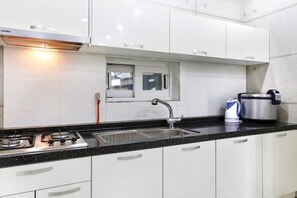 Room (B-101) | Free WiFi, bed sheets - Dream Pension (Chuncheon)