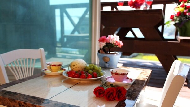 Room (Apple mint) - Geoje White Pension (Geoje)