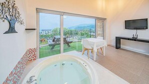 Room - Grand Pension (Geoje)