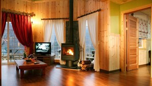 Room (Gureumbyeongari) | WiFi (free), bed sheets - Lumain Pension (Muju)
