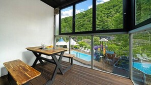Kamar (Private Terrace 7) | Wi-Fi gratis dan seprai linen