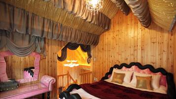 Room (Daalia) | Free WiFi, bed sheets