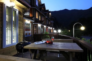 Exterior - White Village Pension (Inje)
