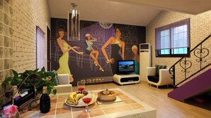 Room (Maru) | Free WiFi, bed sheets