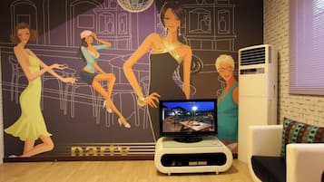 Room (Maru) | Free WiFi, bed sheets