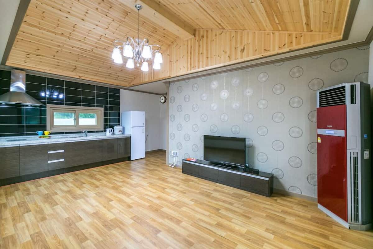 Quarto (Group Room) | Wi-Fi de cortesia, roupa de cama