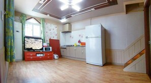 Room (New Building Duplex B-dong) | Free WiFi, bed sheets