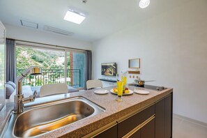 Habitación (A202) | Wifi gratis y ropa de cama 