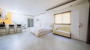 Room (Room 102 SPA) | Individually decorated, free WiFi - Enfold Pension (Pocheon)