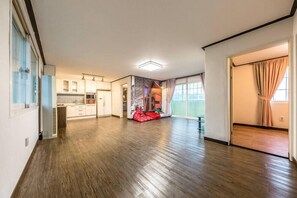 Chambre (skygarden) | Accès au Wi-Fi (inclus), literie fournie