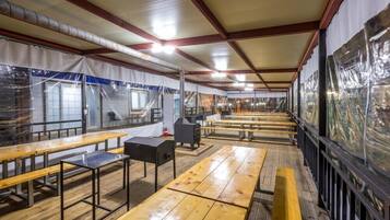 Room (C102) | Free WiFi, bed sheets