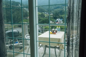 Room (Neo black (Private spa)) | Individually decorated, individually furnished, free WiFi, bed sheets
