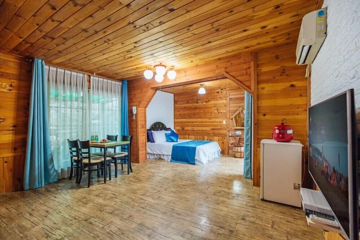 Individually decorated, individually furnished, free WiFi, bed sheets