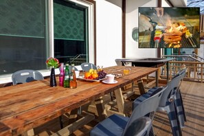 Room (Dalbitmaru 1) | Individually furnished, free WiFi, bed sheets - Haeorum Pension (Gapyeong)