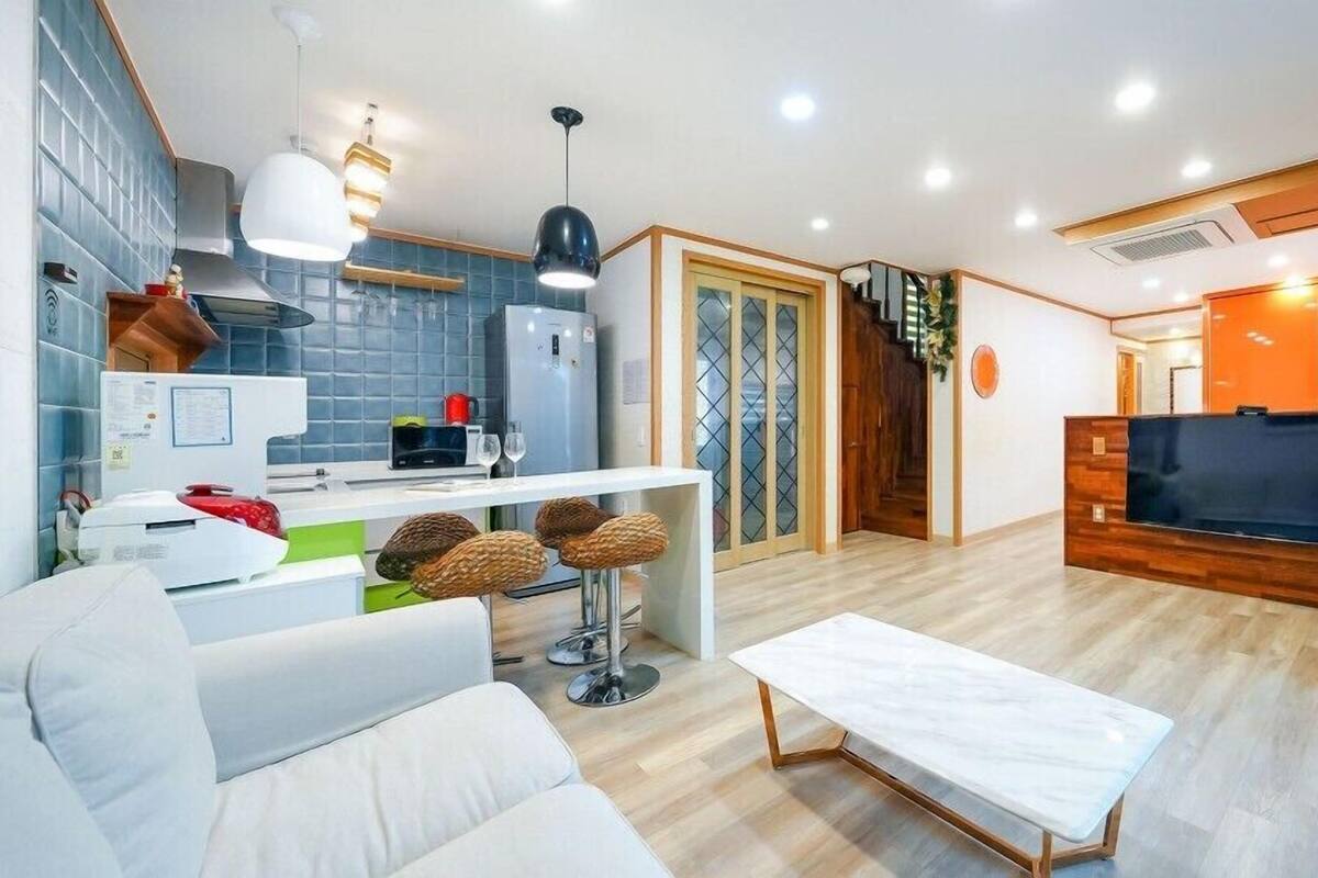 Room (IRIS VILLA M)