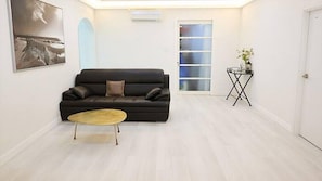 Chambre (Somang (Private)) | Décoration personnalisée, ameublement personnalisé, Wi-Fi gratuit