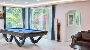 بديكورات فريدة لكل غرفة وطراز فريد لكل وحدة وواي فاي مجانًا