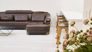 Room (Somang (Private)) | Individually decorated, individually furnished, free WiFi, bed sheets