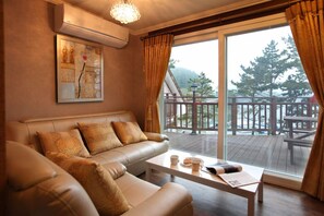 Room (B101)