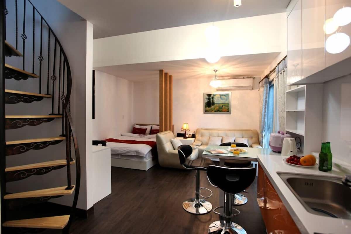 Habitación (A101) | Decoración individual, mobiliario individual, wifi gratis y ropa de cama