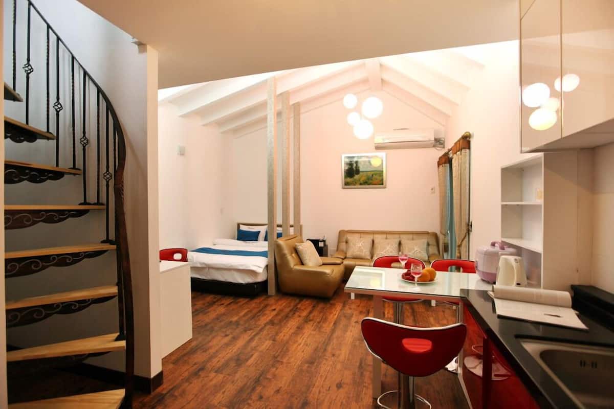Habitación (A201) | Decoración individual, mobiliario individual, wifi gratis y ropa de cama