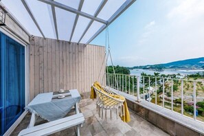 Huone (Tteulhyanggi (2nd floor)) | Yksilöllisesti kalustettu, ilmainen Wi-Fi, vuodevaatteet