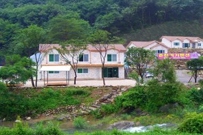 Exterior - Geogi Pension (Chuncheon)