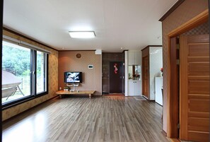 Chambre (Chorong) | Accès au Wi-Fi (inclus), literie fournie