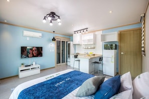 Habitación | Decoración individual, mobiliario individual, wifi gratis y ropa de cama